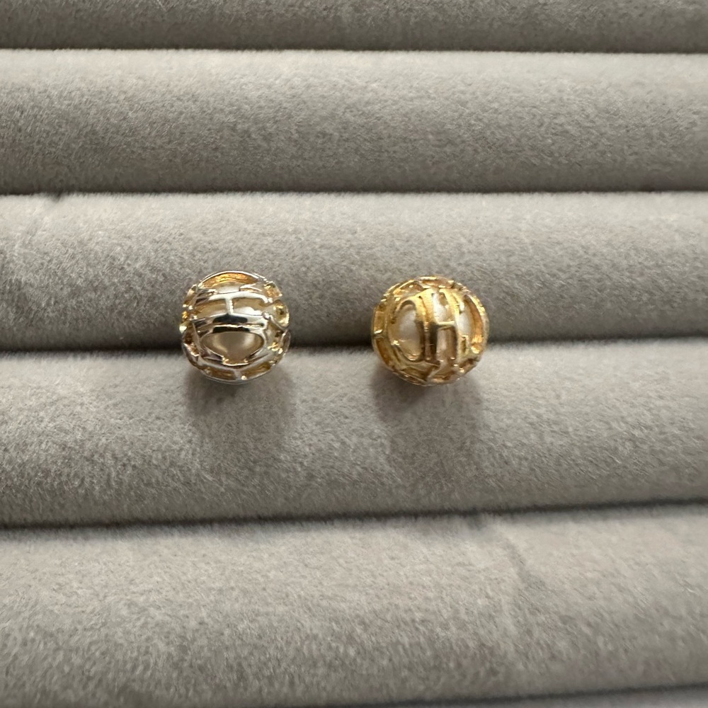 Carolina Herrera earrings